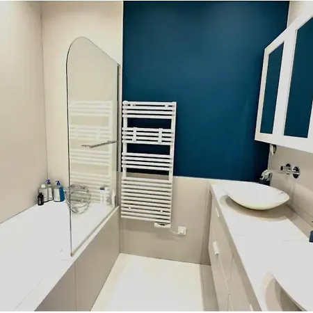 Grand Elegant - Vue Tour Eiffel Apartment *